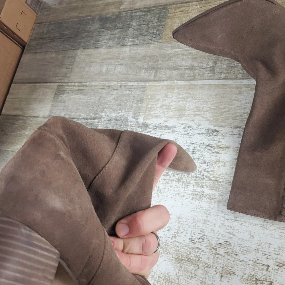Vince Camuto Lorrys Womens Booties Sz 10 M‎ Taupe Suede Pointed Toe Ankle Boots